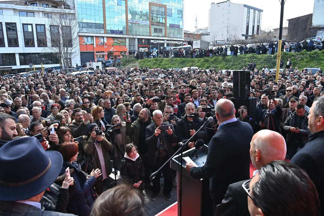 Tekirdağ’da İmamoğlu’na destek: “Hedef Alınan Milletin Kendisi”