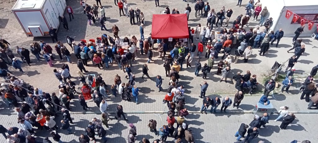 Tekirdağ’da Dayanışma Sandığına Yoğun İlgi