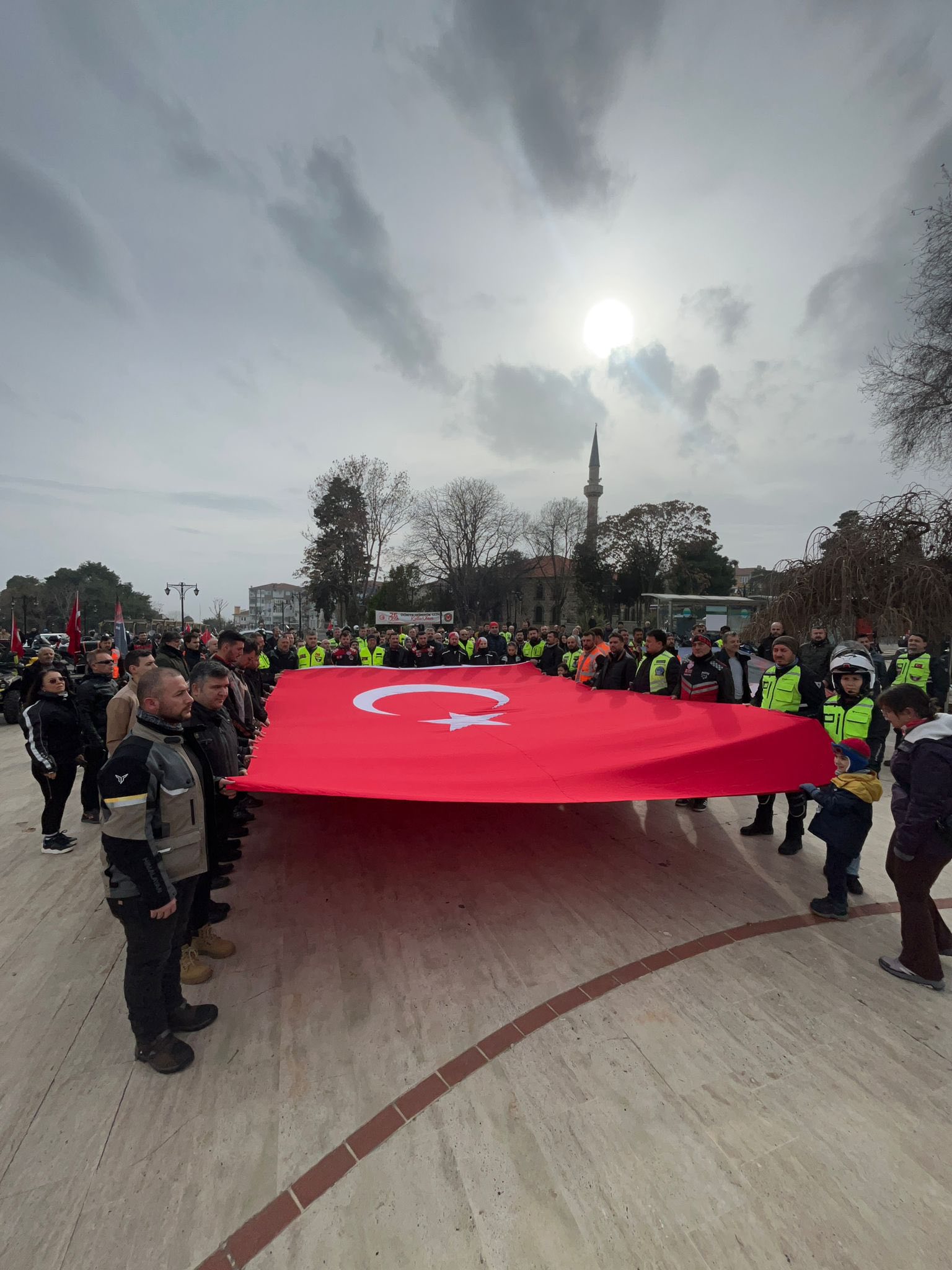 Tekirdağ’da “Bayrağa Saygı” Sürüşü Düzenlendi