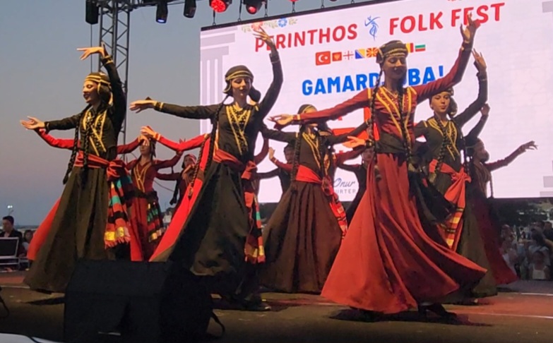 Perinthos Folk Fest’te 8 Ülkeden 750 Dansçı